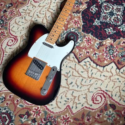 Fender Telecaster 2018 - Sunburst image 2