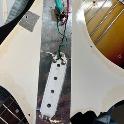 Vox Panther short scale vintage bass guitar Eko Italian mid-late 60s - Sunburst image 17