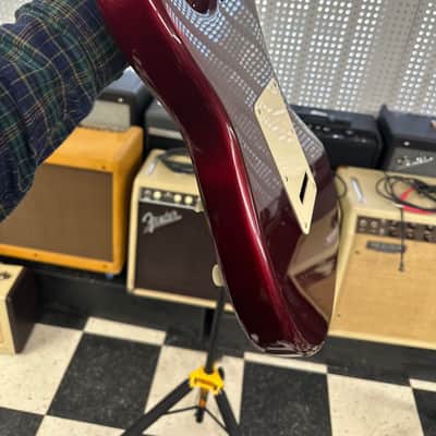 Fender Standard Stratocaster with Maple Fretboard 2018 - Midnight Wine image 11