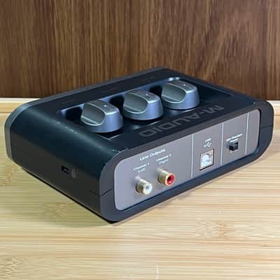 M-Audio Fast Track USB Audio Interface | Recording Interface | With USB Cable image 4