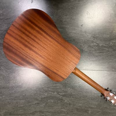 Martin D JR-10E Sapele Dreadnought Junior 2019 - 2024 - Natural image 7