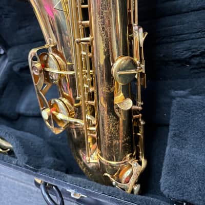 Conn Tenor Saxophone with Hard Shell Case image 4