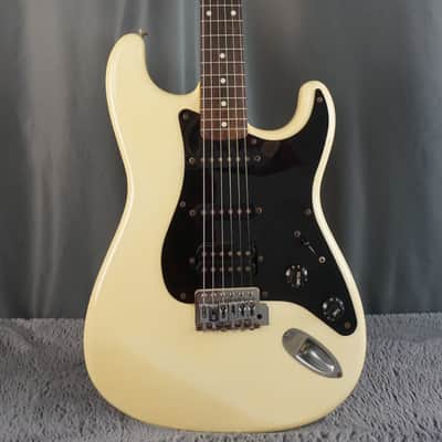 Fender Stratocaster 1984 - 1987 - White Japan image 2