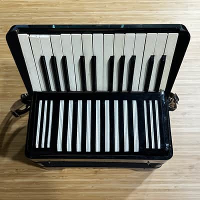 1930s PRE-WAR Hohner Student II (Serial #84587) | Trossingen, Germany | Freshly Tuned & Serviced image 2