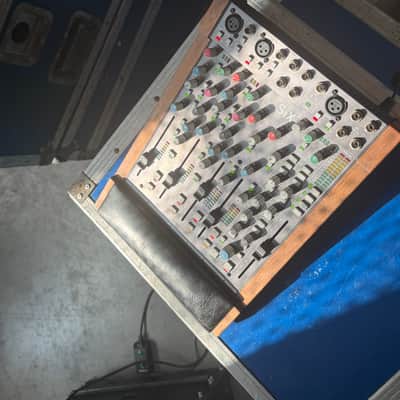 Solid State Logic SiX Superanalogue desktop mixer 'deluxe' version image 7