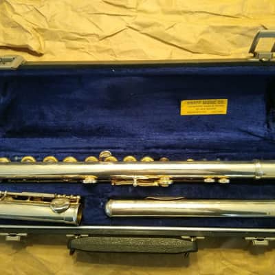 Armstrong 103 Open-Hole C-Foot Flute, with Case & Rod. USA. Very Good Condition image 5