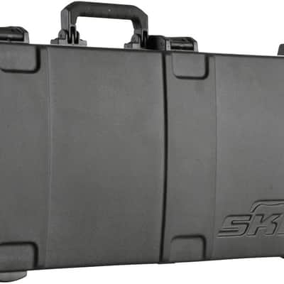 SKB Pro Rectangular Hardshell Electric Guitar Case with Large TSA Trigger Latches image 7