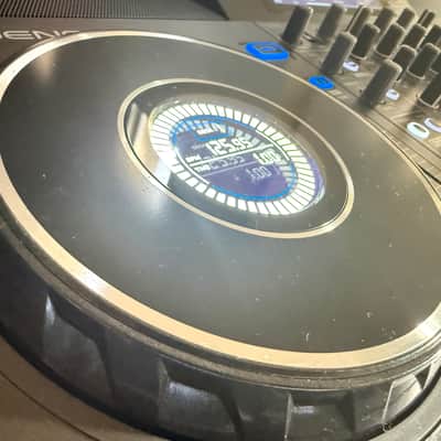 Denon SC LIVE 4 Standalone 4-Deck DJ System 2022 - Present - Black image 3