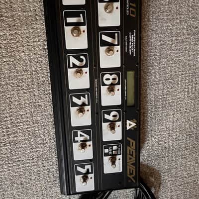 Peavey Tubefex Midi Tube Preamp with Digital Effects with PFC-10 Foot Controller image 7
