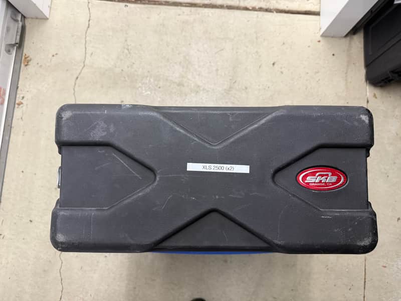 SKB 1SKB-R4S 4U Shallow Roto-Molded Rack Case with Steel Rails 2010s - Black image 1