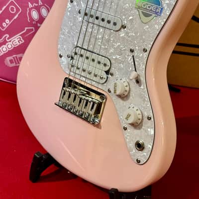Mooer Guitars MLT10 (Travel/ Short Scale) CANDY PINK 2025 Super Light 2,5Kg image 5