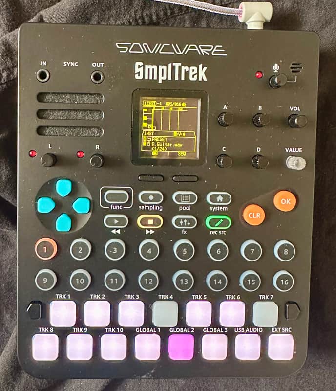 Sonicware SmplTrek Portable Production Sampler