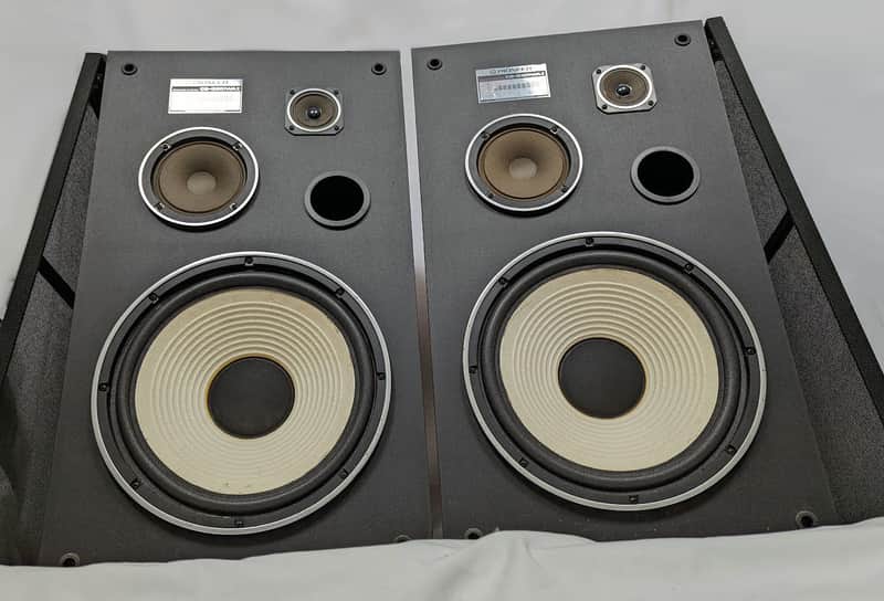 Vintage Pioneer CS-G301WA II Stereo 3-Way 3-Speaker Floor Speaker Pair Set image 1
