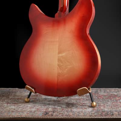 Rickenbacker 330 - 6 String model- Two Toaster pickups - 'R' tailpiece 1967 - Fireglo - One Owner Guitar - VERY CLEAN Bild 9