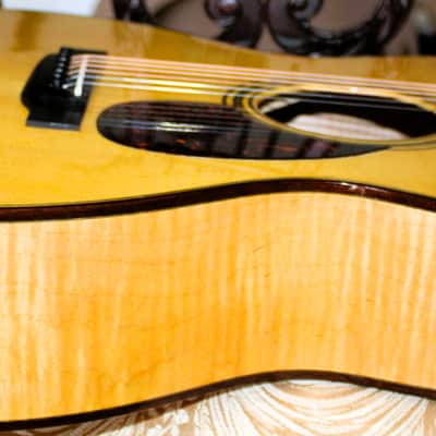 Martin Custom Shop 0M-28 Alpine Spruce Red Curly Maple image 12