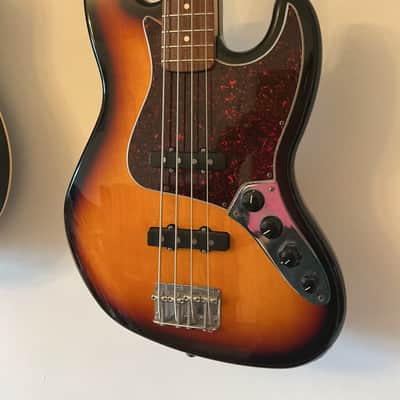 Fender Active Jazz Bass - Deluxe Series - 2001 image 5