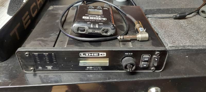 Line 6 XD-V75 Handheld Wireless instrument 2010s - Black image 1