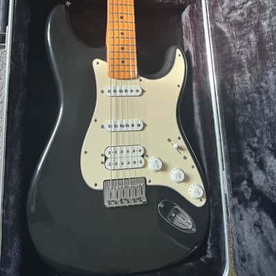 Fender Sub-Sonic Baritone Stratocaster American HSS Black - 2001 image 2