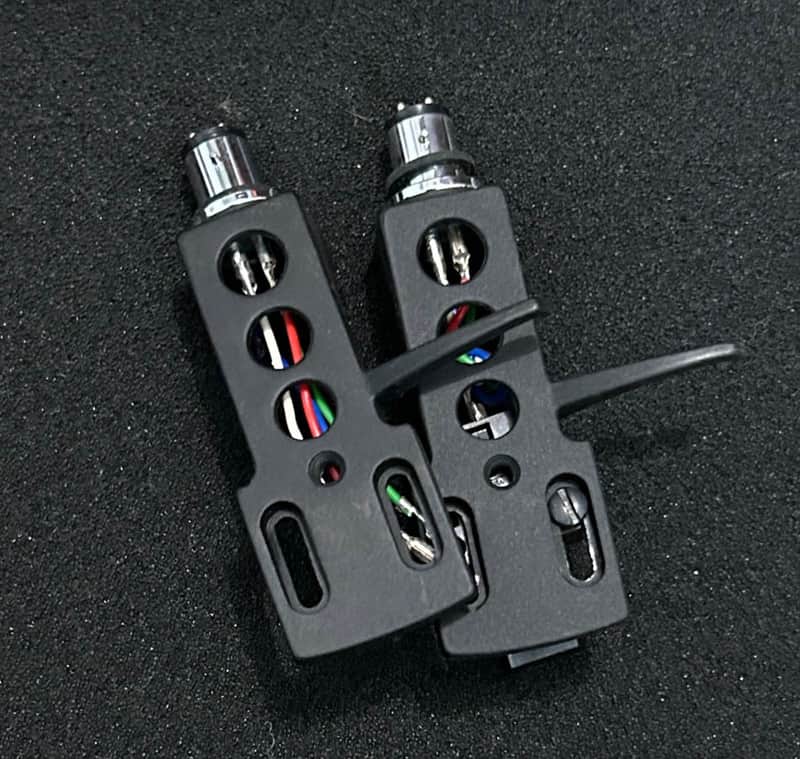 Headshell Pair for Turntables, 2 x Head Shells image 1