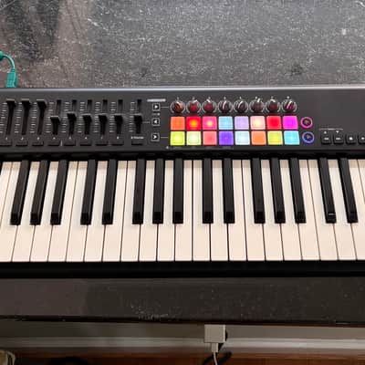Novation Launchkey 49 MKII MIDI Keyboard Controller 2015 - 2020 - Black