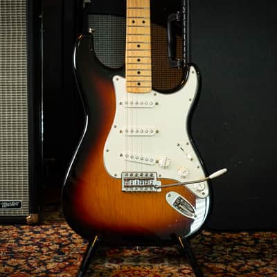 Fender Standard Stratocaster – Brown Sunburst – Maple Fingerboard – Very Good Condition image 1