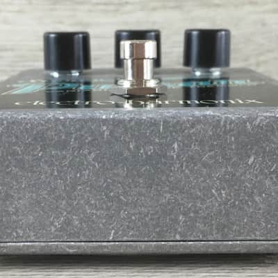 Electro Harmonix Stereo Pulsar Tremolo image 3
