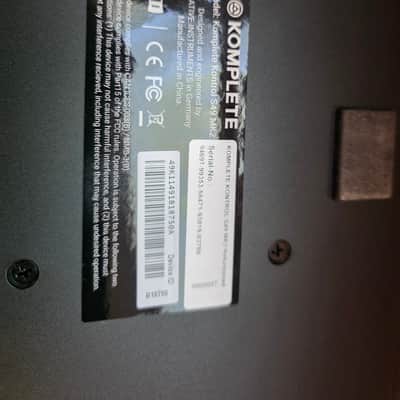 Native Instruments Komplete Kontrol S49 Mk2 2010s Black image 3