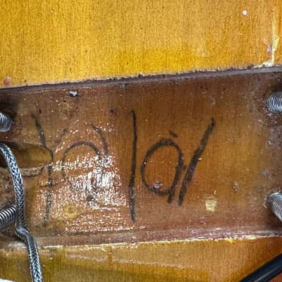 Fender Bass VI from 1961 in sunburst finish with case image 12