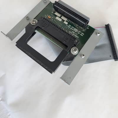 Ensoniq - KS-32  - Memory card receptacle