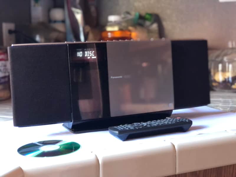 Panasonic SC-HC30 Compact Stereo System with CD player and Aux