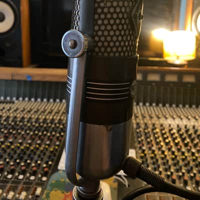 RCA 77-DX Ribbon Microphone 1960s - Silver / Red Badge image 2