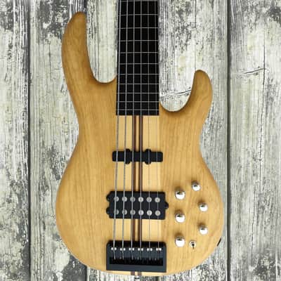 Carvin Custom 6 Fretless Bass Guitar - 6 String - 2002 - Natural image 1
