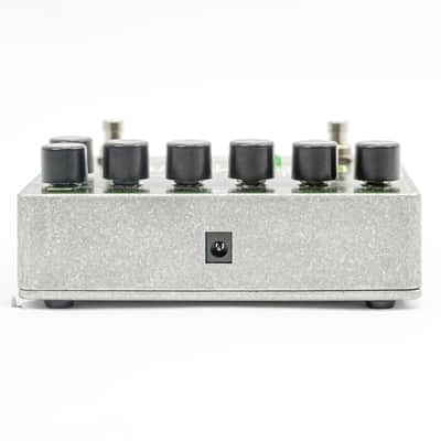 Electro-Harmonix Deluxe Bass Big Muff Pi Bass Fuzz / Distortion Pedal image 6