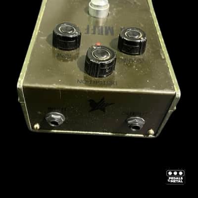 electro harmonix  tall font green russian big muff-x18873 image 3