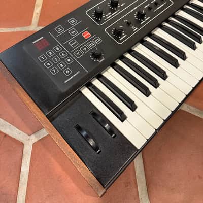 Sequential Prophet 600 61-Key 6-Voice Polyphonic Synthesizer 1982 - 1985 - Black with Wood Sides image 2
