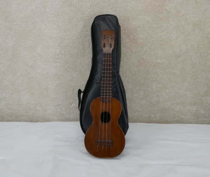 Martin SOPRANO UKE w/ Blk FRICTION PEGS image 1