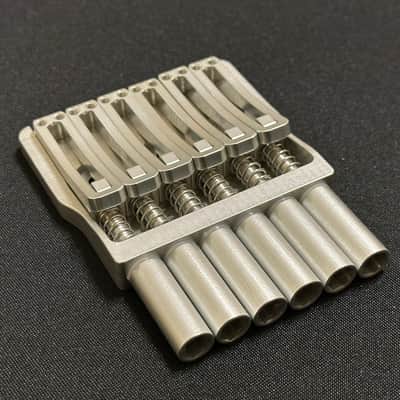 Rakhvari 6-String Hardtail - Silver/Silver image 2