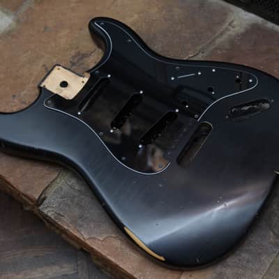 Allparts Stratocaster Body Black Aged Relic Nitrocellulose Lacquer Fender Licensed Strat image 19