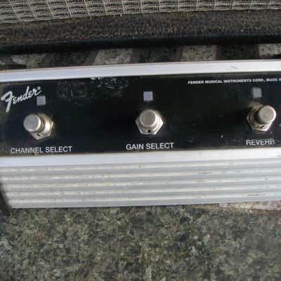 Fender Performer 1000 2-Channel 100-Watt 1x12" Hybrid Guitar Combo 1993 - 1995 image 3