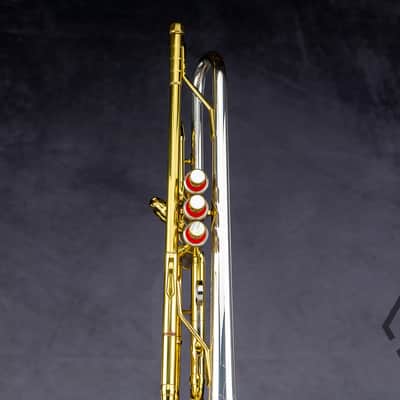 King Silver Sonic 1952 Bb trumpet, lacquer image 5