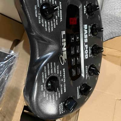 Line 6 Bass POD Multi-Effect and Amp Modeler 2000s - Black image 5