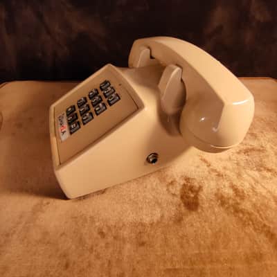 Lofi Vintage Telephone Microphone | Shayla image 2