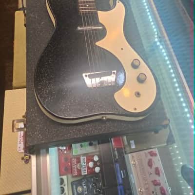 Silvertone 1448 Guitar and Amplifier 1962-1967 image 2