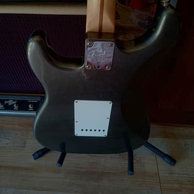 Fender Eric Clapton Artist Series Stratocaster with Vintage Noiseless Pickups 2001 - Present - Pewter image 3