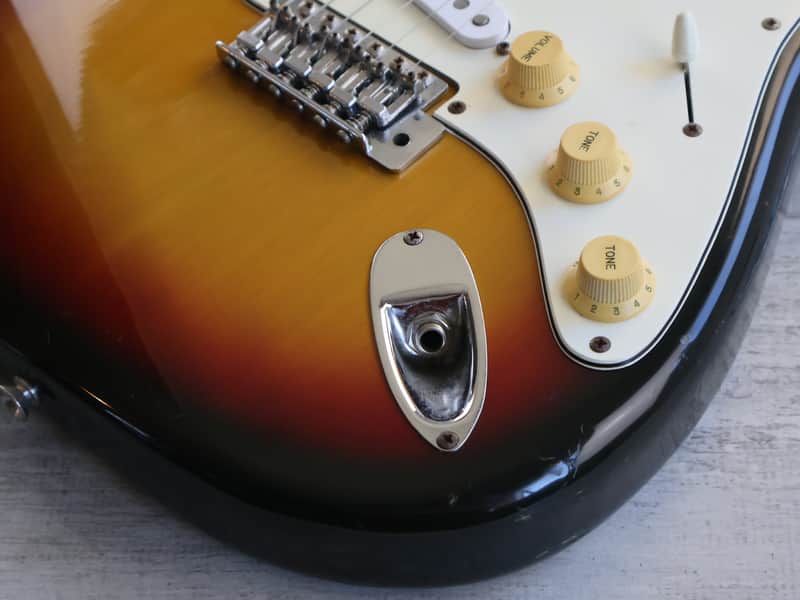 1977 Greco Japan SE-600 Sparkle Sounds Stratocaster (Sunburst