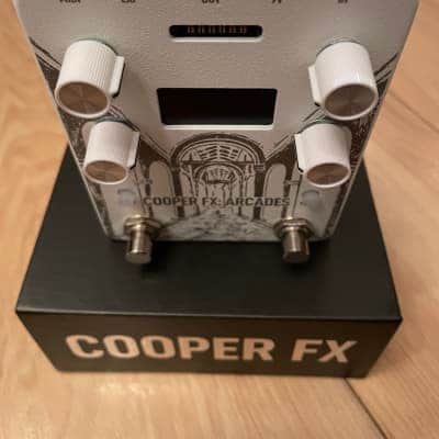 Cooper FX Arcades Multi-Effect Console 2020 - 2021 Snow White image 2