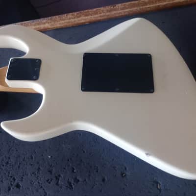Dean Bel Aire 1988 White/Black W/Gig bag *** FREE SHIPPING *** image 8