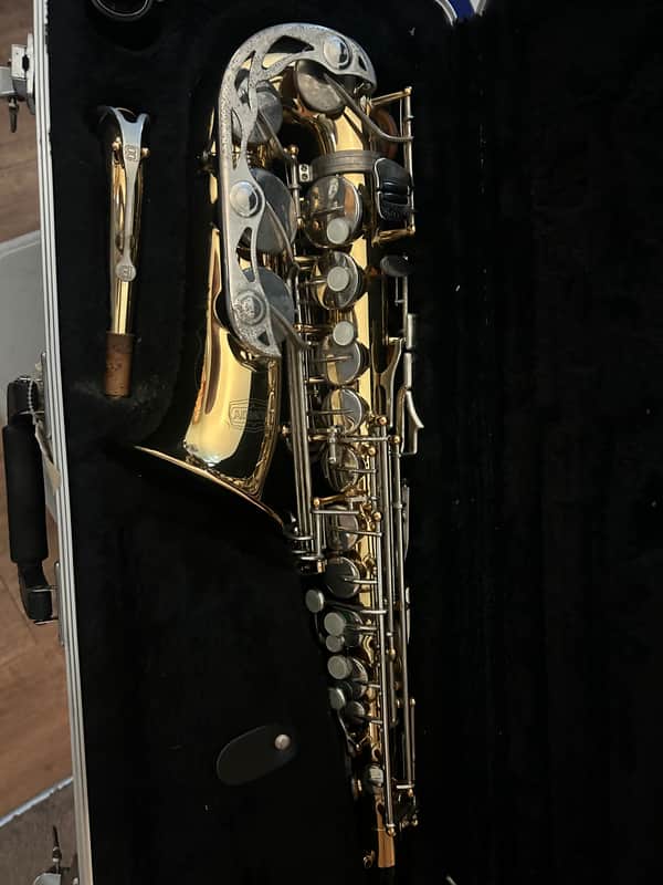 Bundy BAS-300 Student Alto Saxophone 2010s - Lacquered Brass image 1