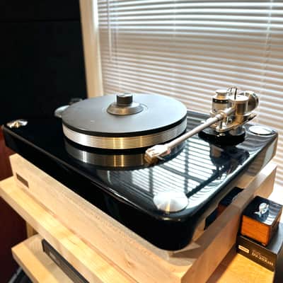 VPI  Aries with JMW Memorial Tonearm image 6