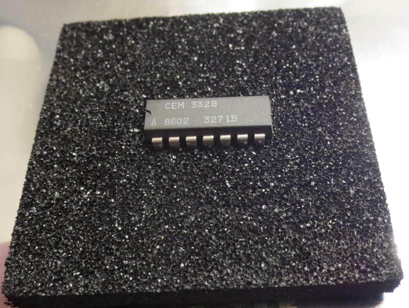 Curtis Electromusic Specialties CEM 3328 VCF chip (Ensoniq Mirage / Crumar Bit 01) image 1